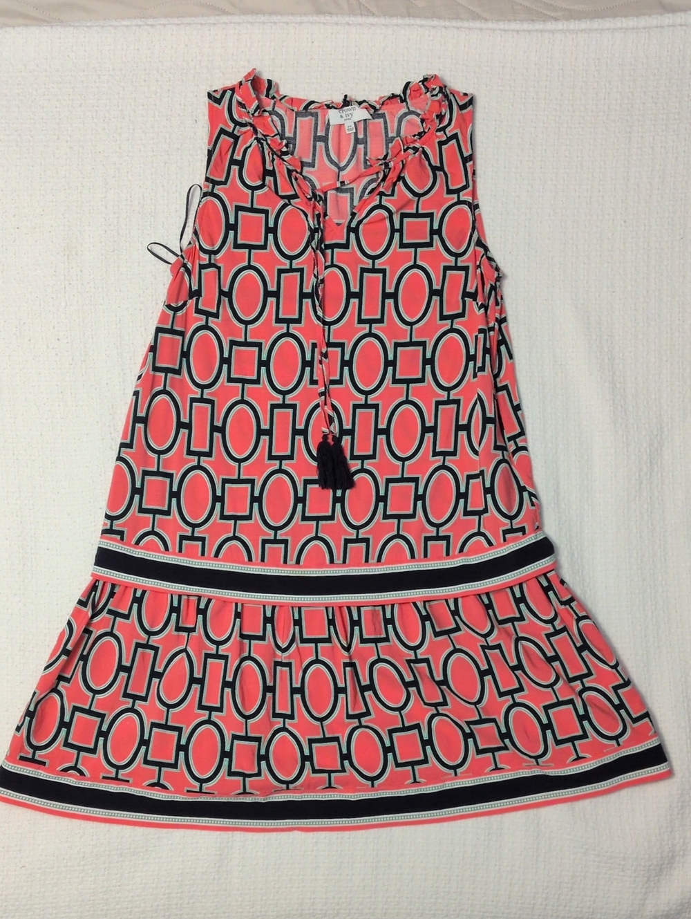 crown & ivy Coral and Black Geometric Shift Dress with Tassel